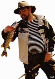 ����� ����