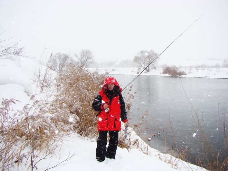 �������-������